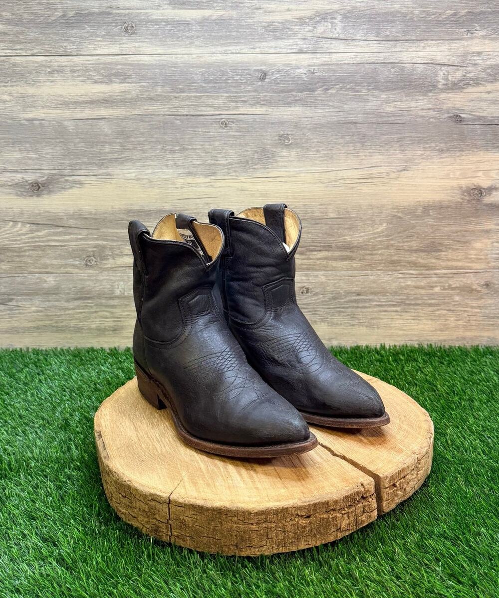 Frye Women - Size 8.5B - Black Billy Short Ankle Boots 77815